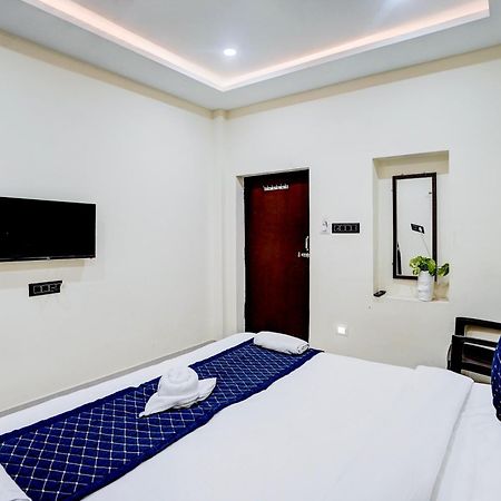 Hotel Vibe Blu- Varanasi Luaran gambar