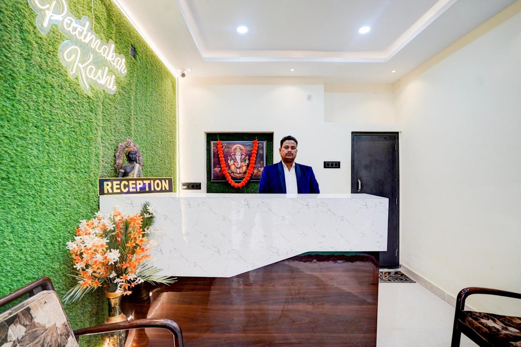 Hotel Vibe Blu- Varanasi Luaran gambar
