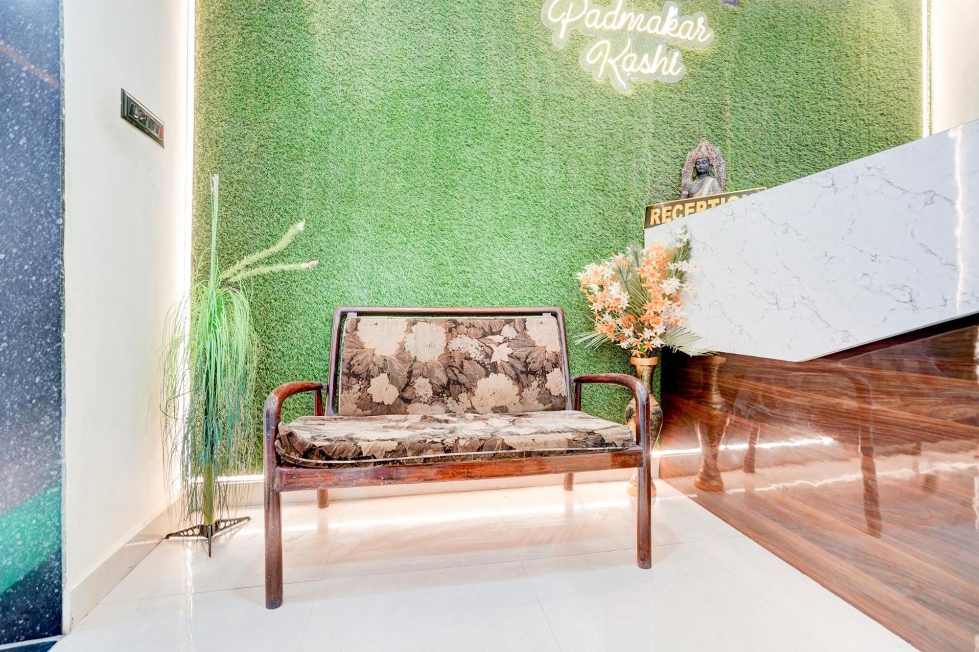Hotel Vibe Blu- Varanasi Luaran gambar