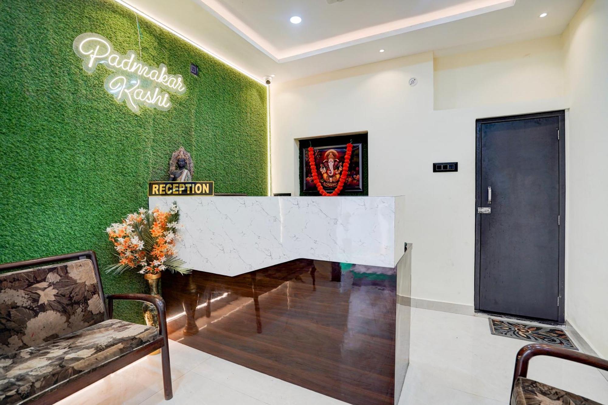 Hotel Vibe Blu- Varanasi Luaran gambar